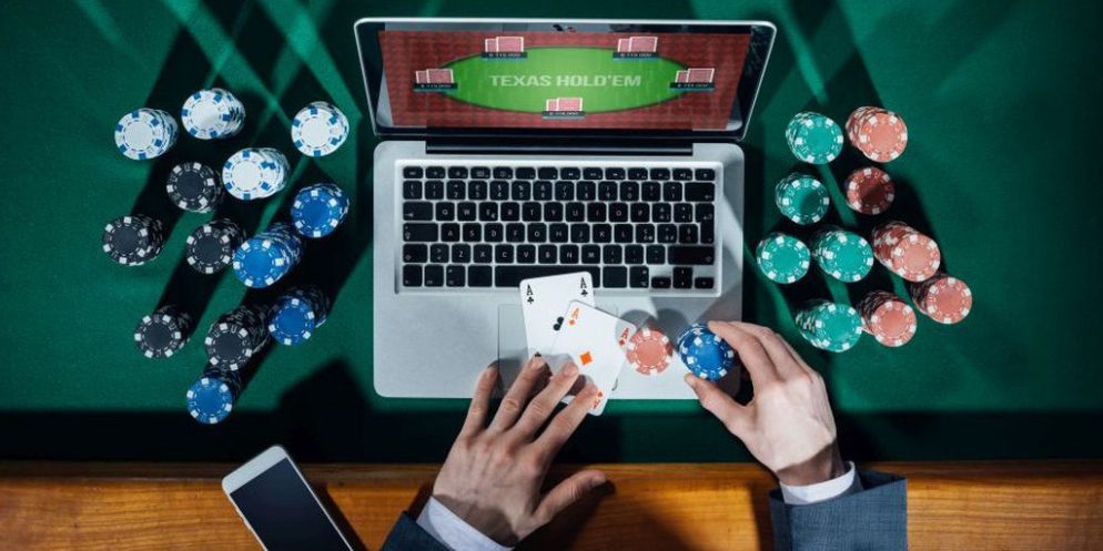 Có nên sử dụng phần mềm hack Kubet không?
